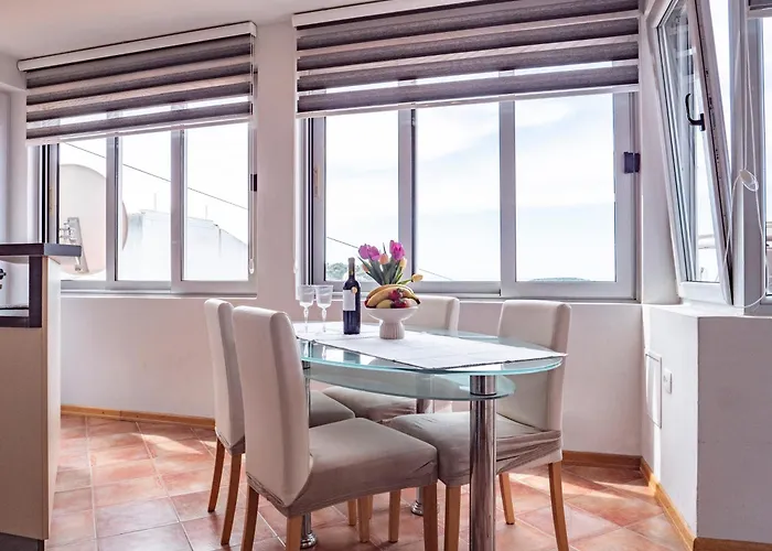 Jelka- Center Of * Хвар